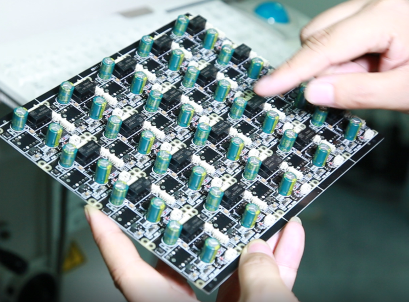 傳統(tǒng)的自動插件機和異形插件機的區(qū)別在哪？