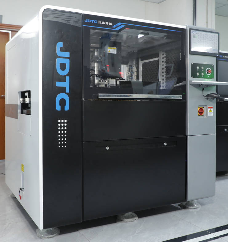 炬鼎插件機(jī)的技術(shù)優(yōu)勢(shì)深度解析