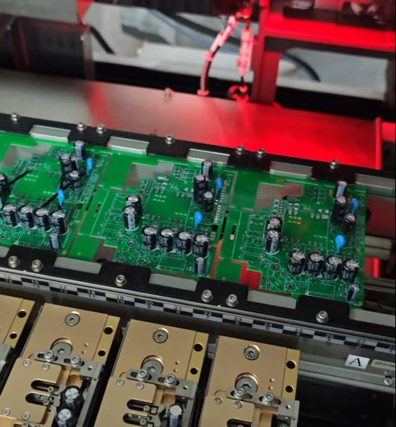 插件機(jī)廠家：在智能制造浪潮中的角色演進(jìn)與價值重塑